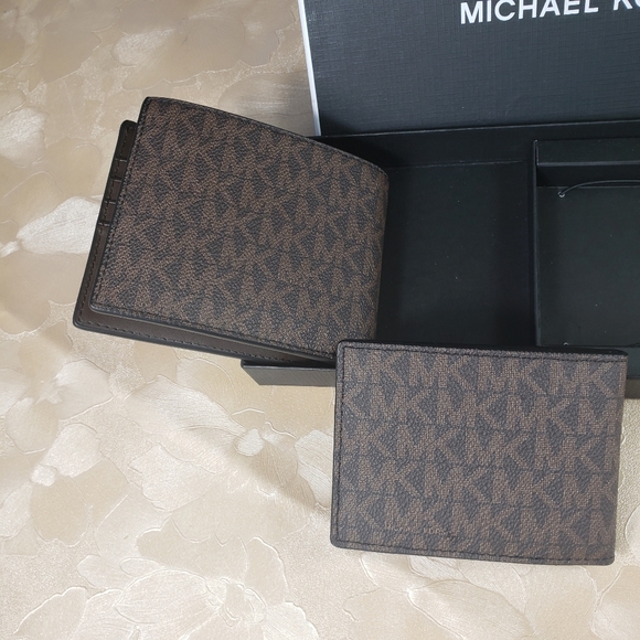 Michael kor men 3 in 1 wallet giffting box Brown and NEON - Picture 7 of 10